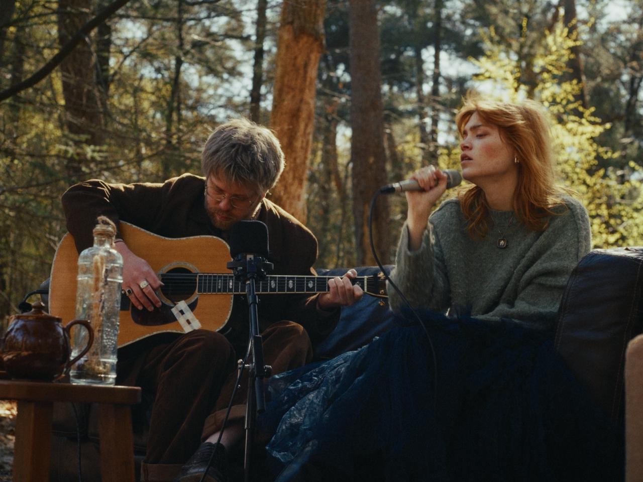 Tjels speelt live in het dennenbos bij Lunteren — Live at the Pines Sessie 01